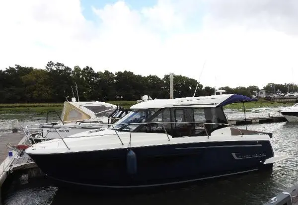 Jeanneau Merry Fisher 895
