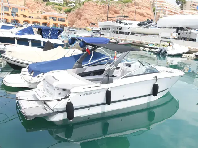 Four Winns Horizon 260