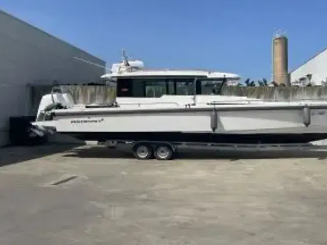 Axopar 37 Cross Cabin