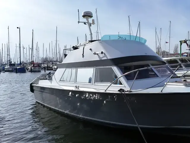 Chris Craft 11.00 Flybridge