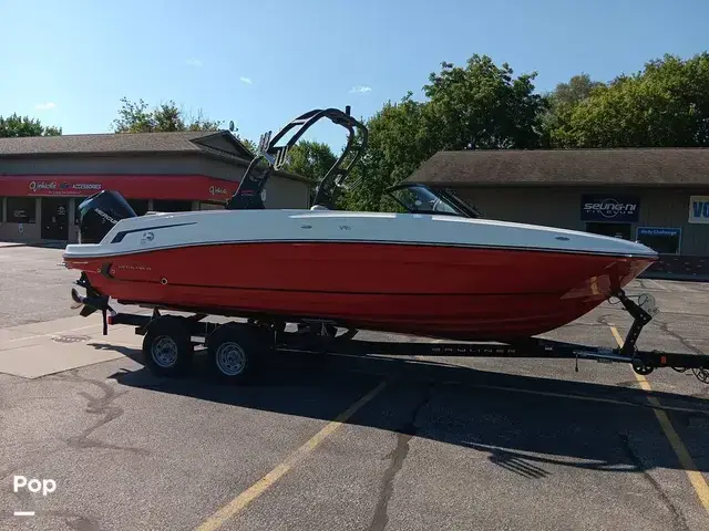 Bayliner VR6