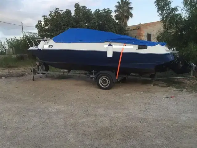 Bayliner Capri Series for sale in Spain for €1,800 ($2,095)