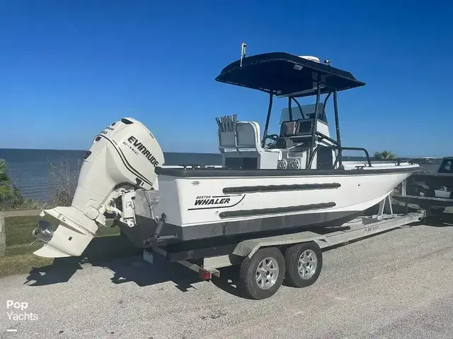 Boston Whaler 21 Outrage