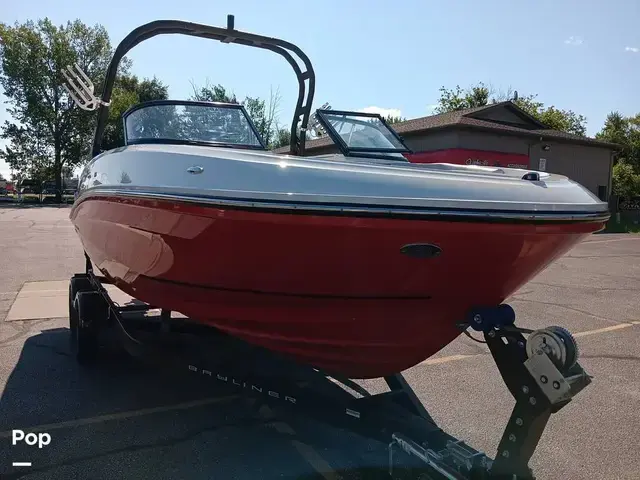 Bayliner VR6