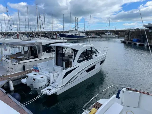 Beneteau Antares 9