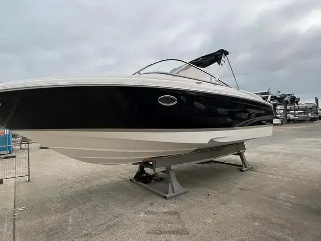 Regal Bowrider 2700