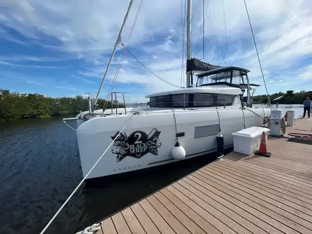 Lagoon 42