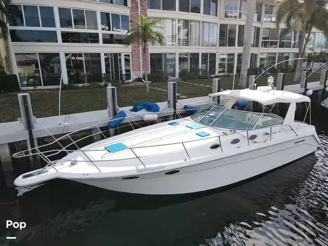 Sea Ray 370 Express Cruiser