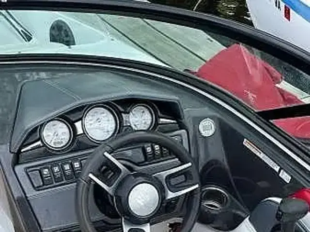 Monterey 204FS