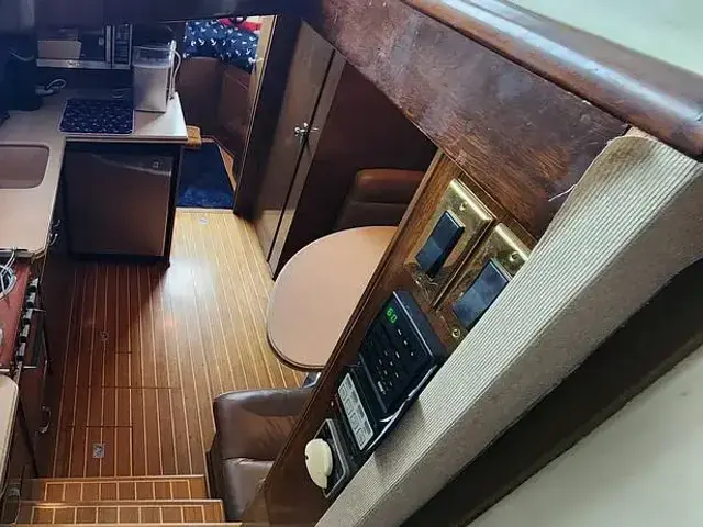 Chris Craft 380 Commander