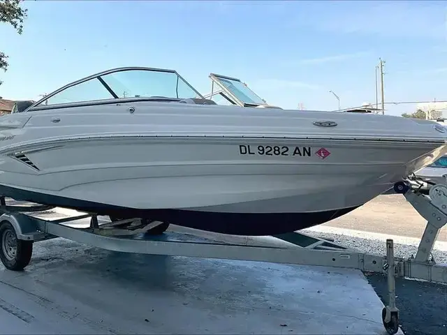 Crownline E 215 Xs