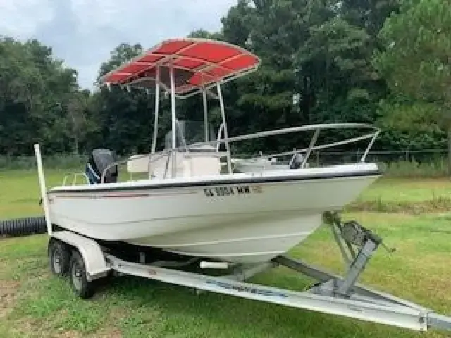 Boston Whaler 180 DAUNTLESS