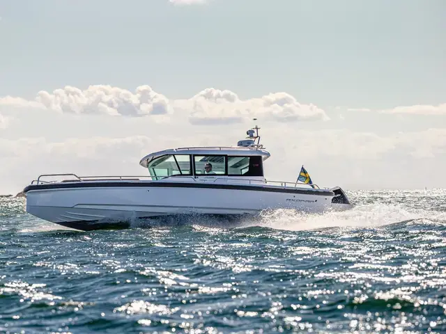 Axopar 28 Cabin Brabus