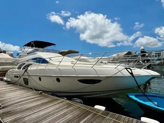 Azimut 62