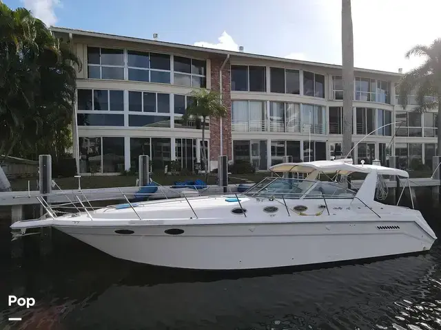 Sea Ray 370 Express Cruiser