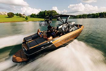 The Best Wake Boat Brands, a Complete Guide