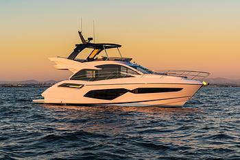 The Best Motor Yacht Brands for Luxury & Performance