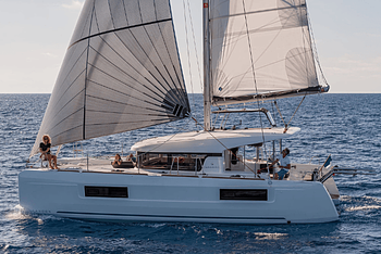 Lagoon 40 Review: Catamaran for a Cruising Couple