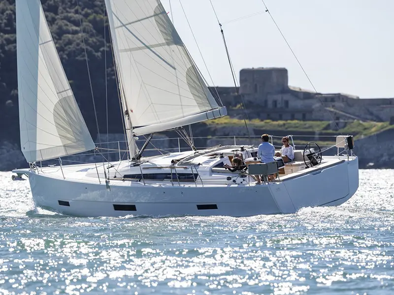 Dufour 430