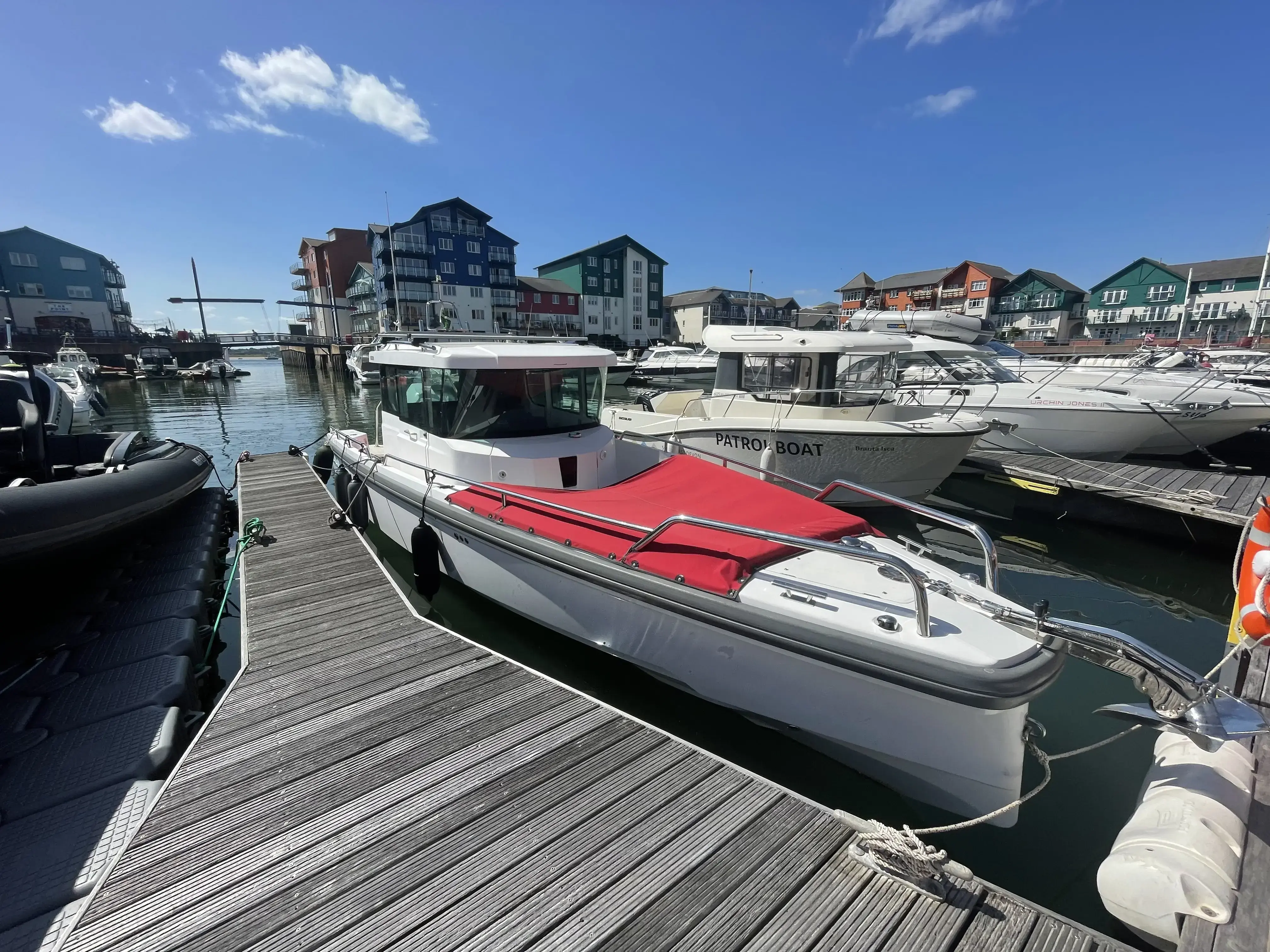 Axopar 28 CABIN