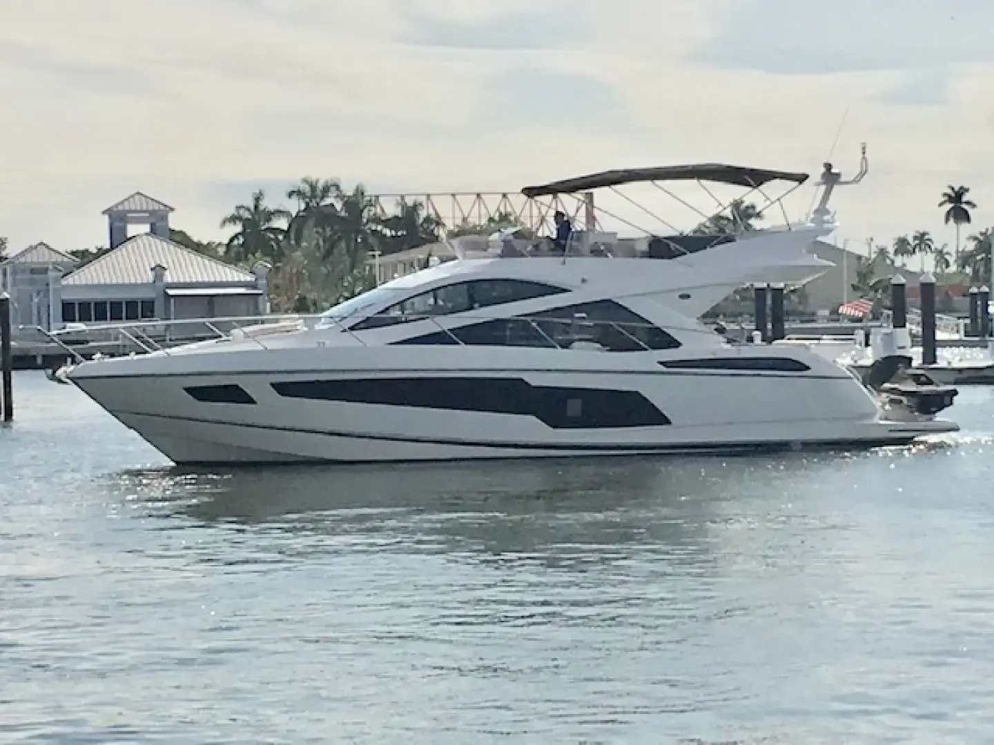 Sunseeker Manhattan 55