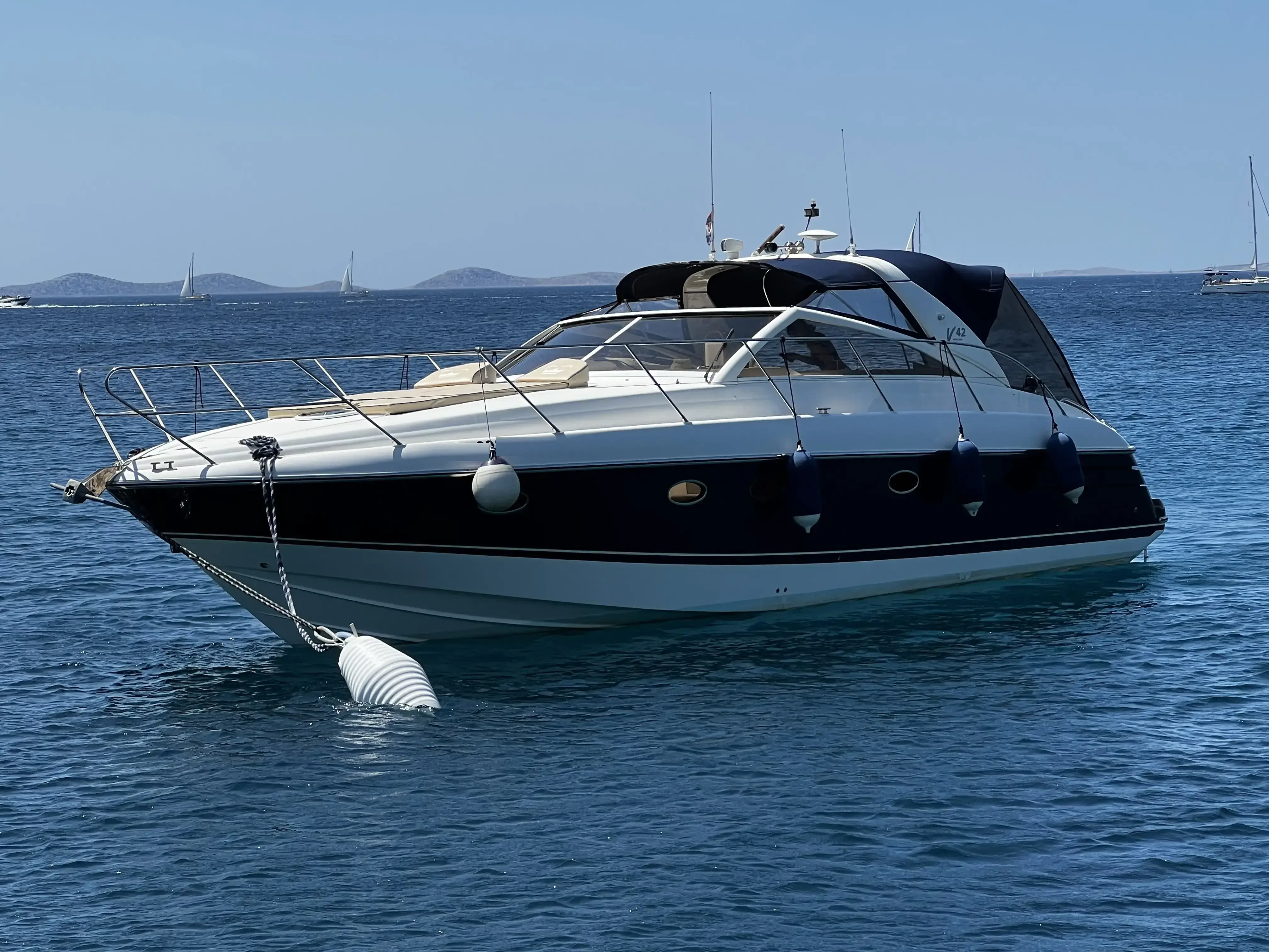 Princess V42