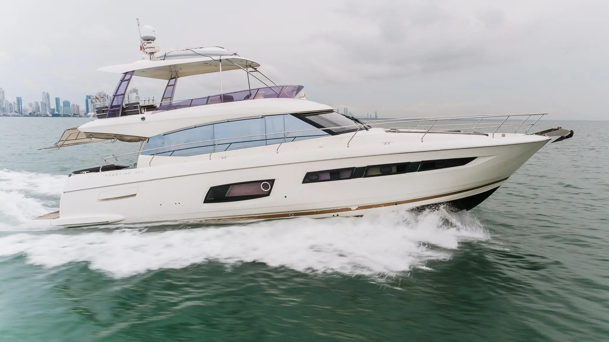 Prestige 550 Fly