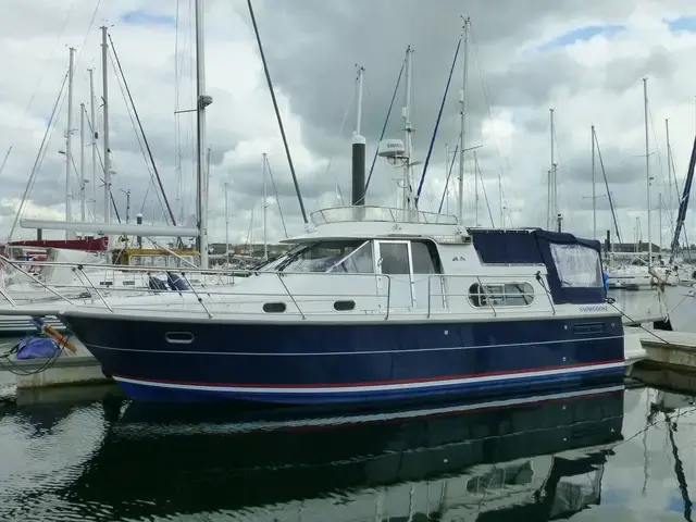 Nimbus 380 Commander