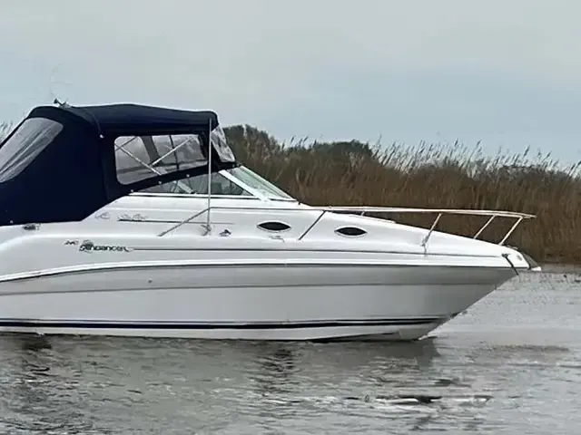 Sea Ray Sundancer 240