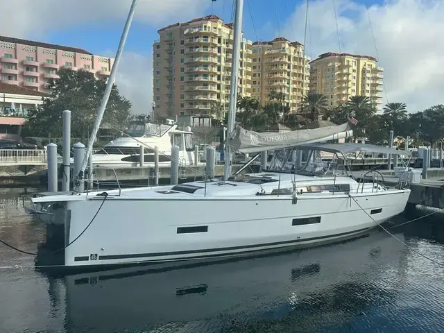 Dufour 430