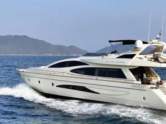 Riva 75 Venere