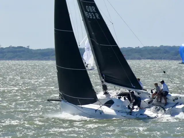 Jeanneau Sun Fast 3300