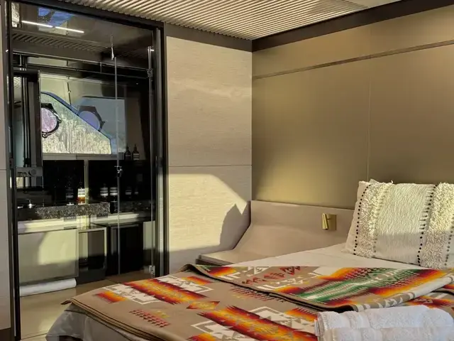 Ferretti Yachts 920