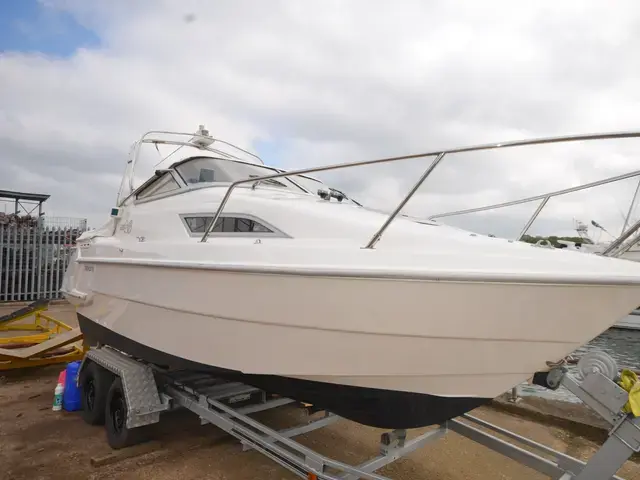 Sealine 210 Senator