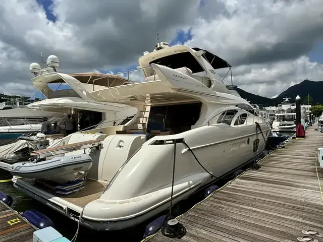 Azimut 62