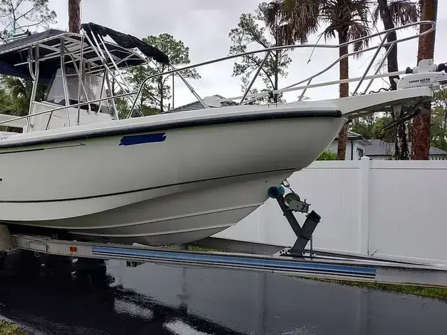 Boston Whaler 260 Outrage