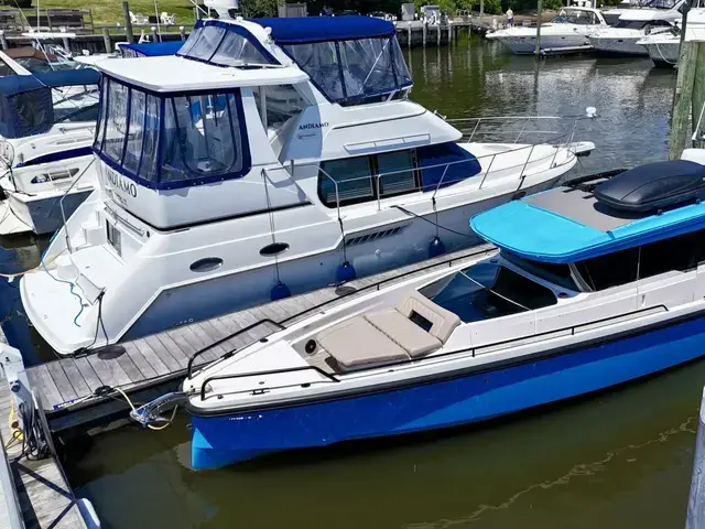 Axopar 37 Cross Cabin for sale in United States of America for $375,000