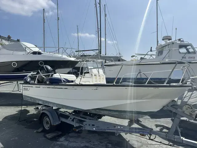 Boston Whaler Montauk 170