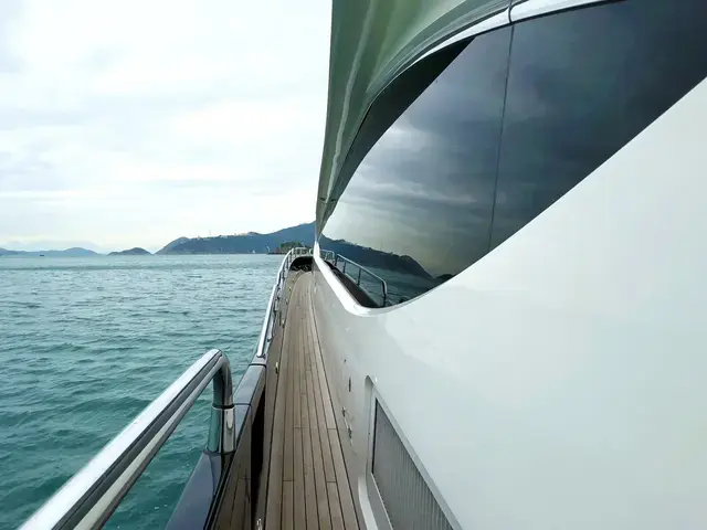 Sunseeker 86 Yacht