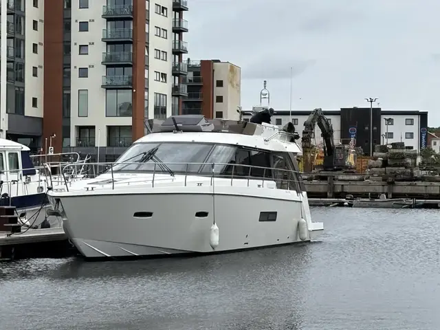 Sealine F42