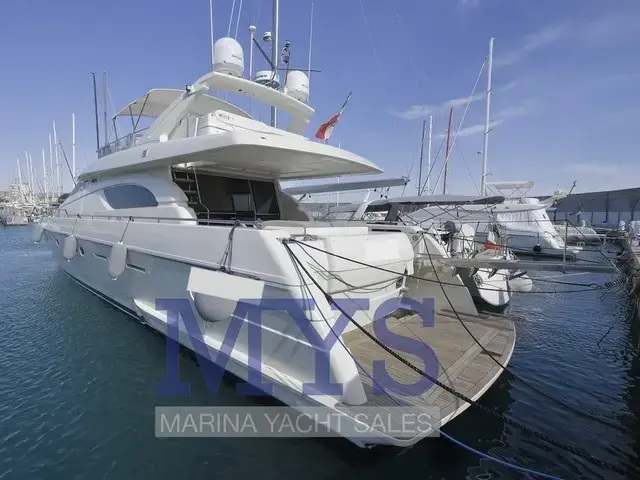 Ferretti Yachts 70