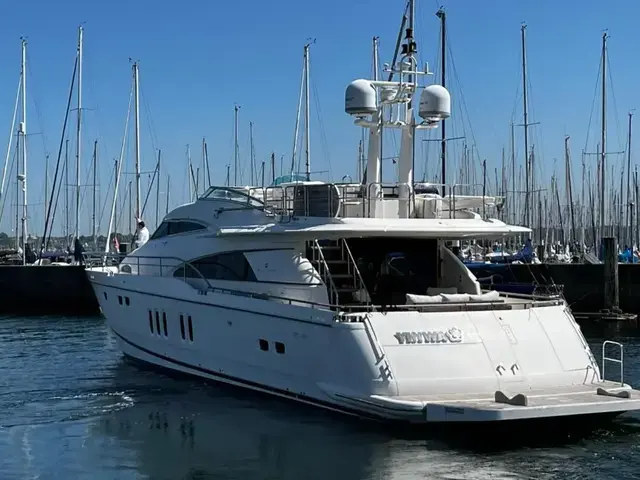 Fairline Squadron 74