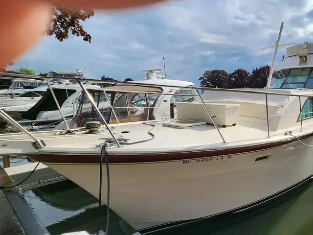 Hatteras 43 Double Cabin Flybridge