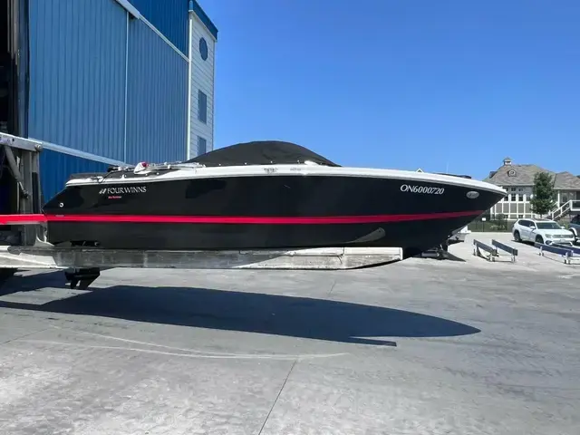 Four Winns Horizon 210