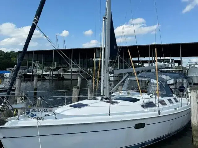 Hunter 386 for sale in United States of America for $88,500 (£65,929)