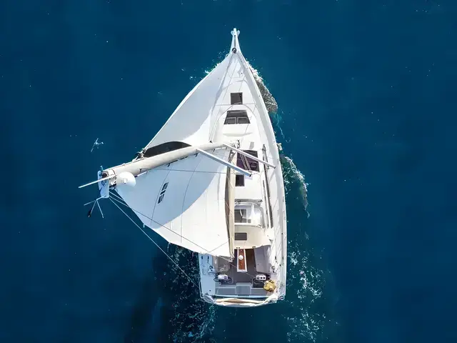 Dufour 390