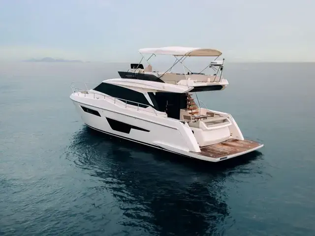 Ferretti Yachts 500