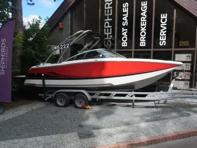 Four Winns SL222 for sale in United Kingdom for £29,950