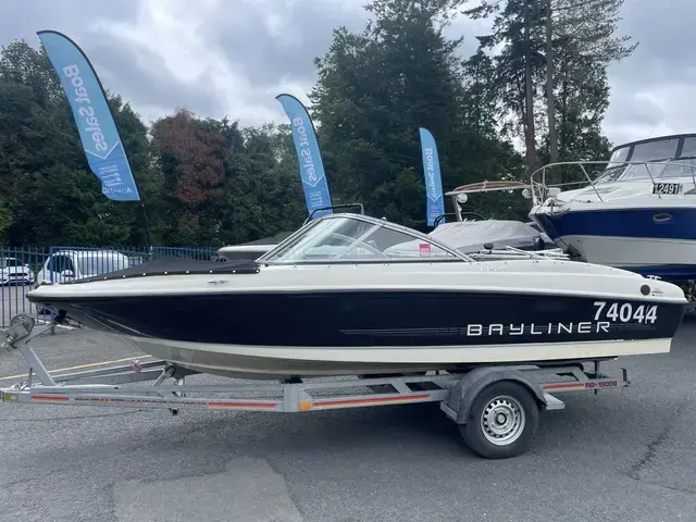Bayliner 175 Bowrider