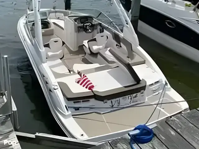 Chaparral 23 H2o Sport